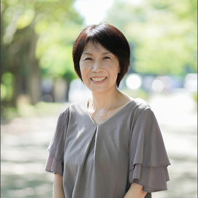 山浦こずえ氏